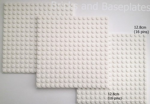 Lego white plates base - plates,