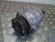 VOLKSWAGEN TOURAN SE TDI AIR