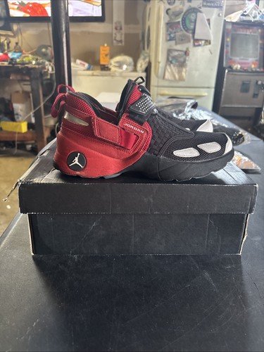 Jordan trunner size - lx,