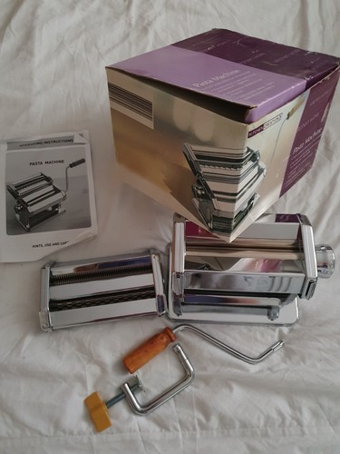 Pasta maker machine new box - pasta,