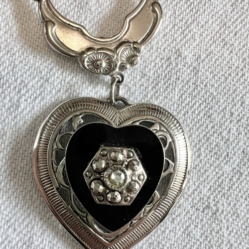 Vintage gothic black heart - vintage,