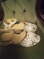 Ladies wedge sandals 7
