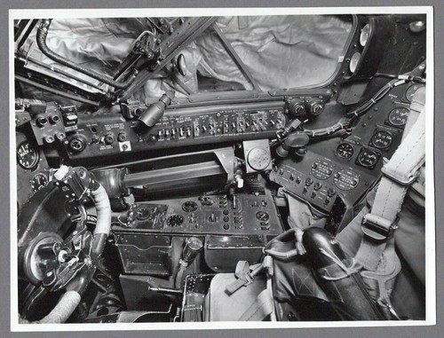 Vickers valiant flight deck - vickers,
