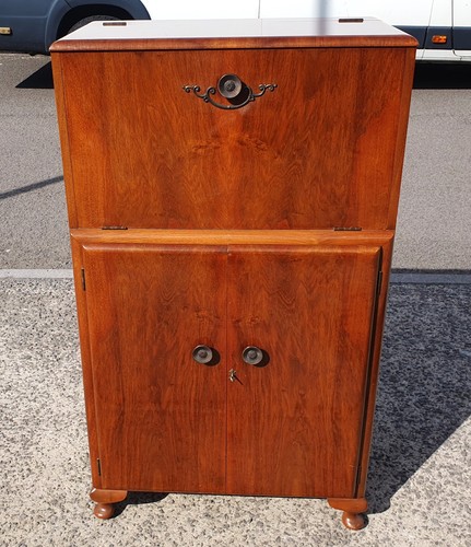 Vintage walnut cocktail drinks - vintage,