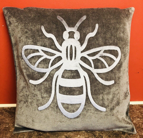 Manchester honey bee - bee, brentford