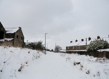 Photo snowy footpath - a1,