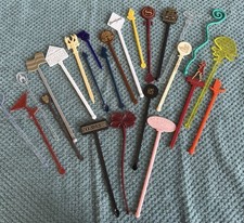 Vintage Plastic Cocktail Sticks Twizzlers x 25 no3
