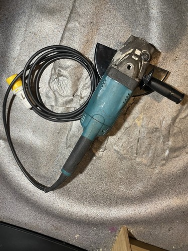 Makita angle grinder - angle,