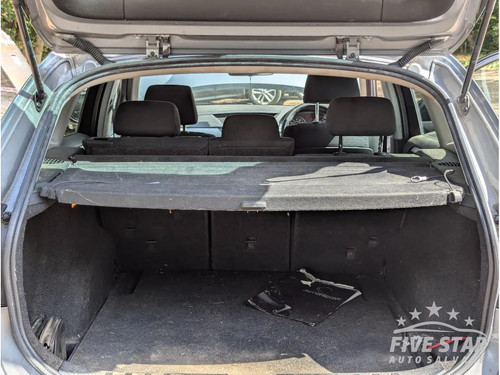 Bmw parcel shelf - shelf, suv