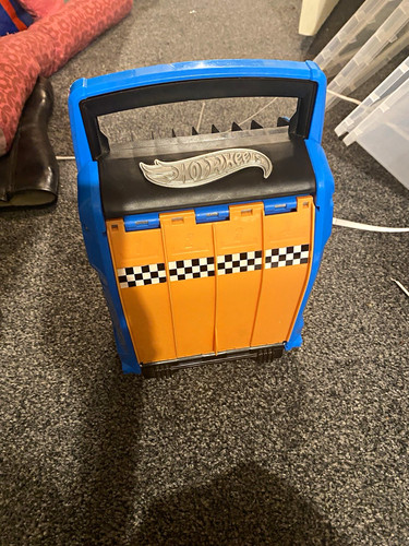 Hot wheels plastic carry case - carry,
