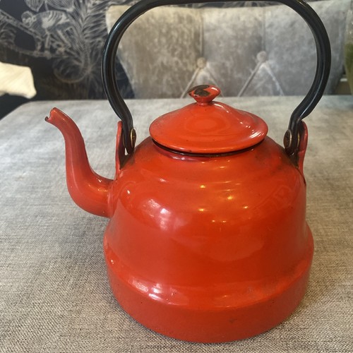 Polish red enamel - red,