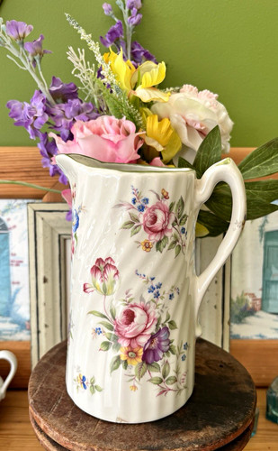 Vintage white ceramic - white, floral
