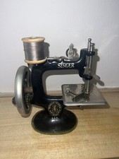 vintage hand cranked singer