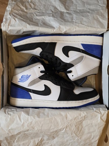 Air jordan mid - air,