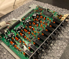 Akai MPC2000 / MPC2000XL