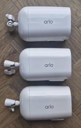 Arlo essential spotlight - arlo,