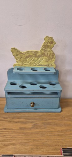 Rustic wooden hen - wooden,