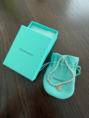 Tiffany return to - return,