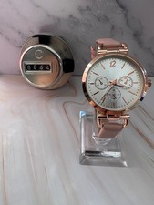 stunning pink lady's watch.