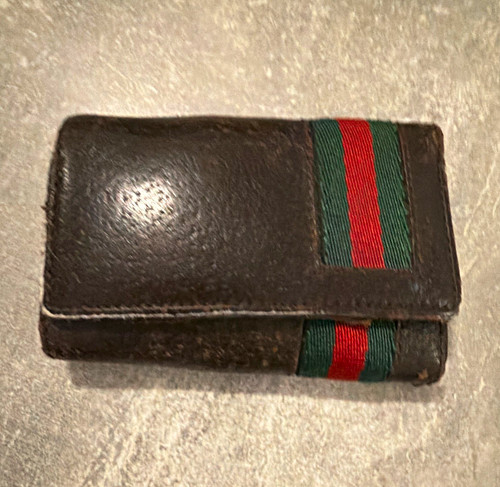 Gucci black leather - gucci, holder