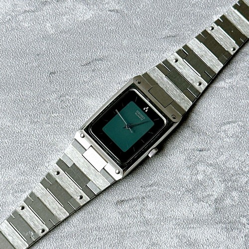 Seiko quartz 1221 - 1221, 5050