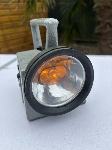 Bardic signal lamp colours - signal,