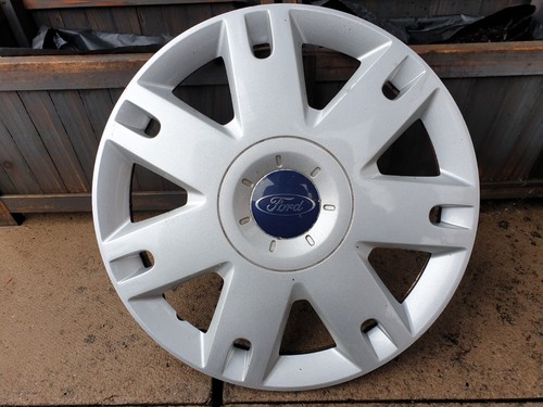 Ford fiesta wheel trim hub - ford,