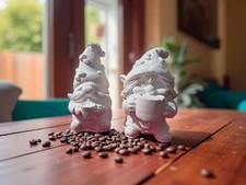 Paint your own pottery-Pottery