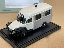 Oxford Diecast Bedford J1