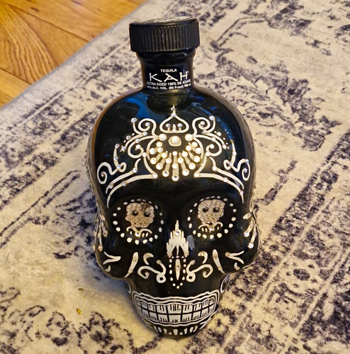 Kah tequila black skull bottle - tequila,