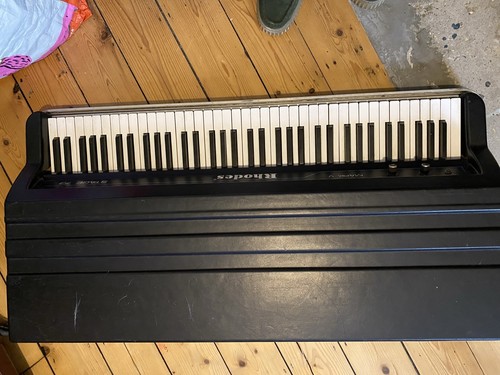 Fender rhodes mark - rhodes, –
