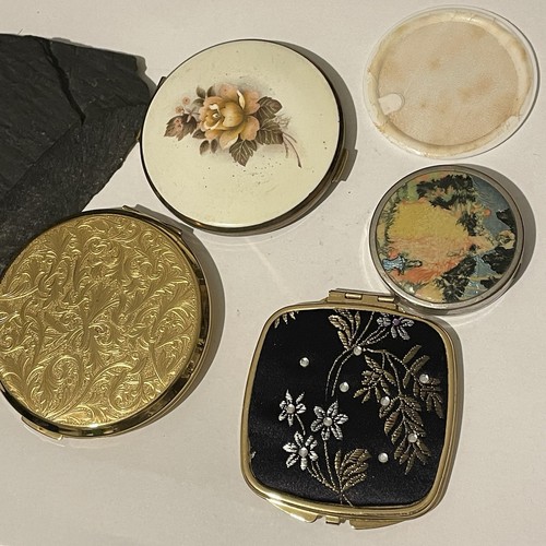 Vtg compacts lot four three - of,