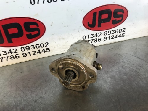 Hydraulic cylinder reel motor