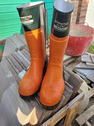 Skellerup chainsaw boots size - skellerup,