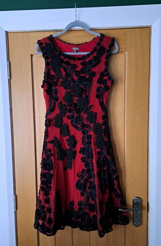 Phase eight red black - red,