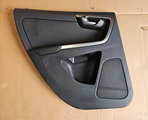 Volvo xc60 rear door - volvo,