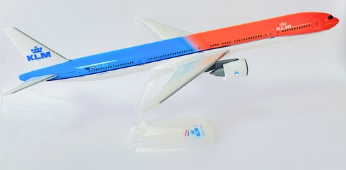 Boeing 777 300 klm - klm, royal