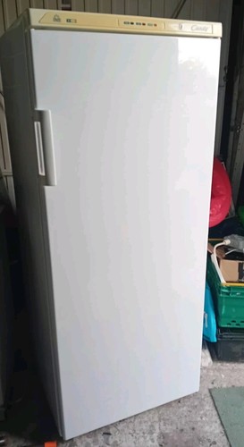 Candy white chest freezer - white,