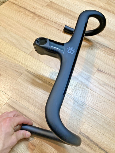 Black inc integrated handlebar - black,