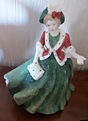 Royal doulton figure christmas - royal,