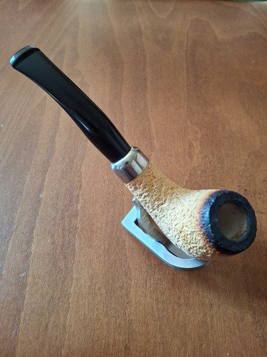 Rough yellow hewn meerschaum