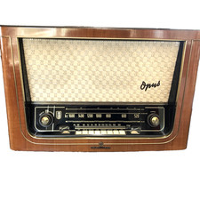 TELEFUNKEN OPUS 55 Tube Radio