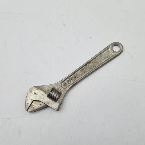 Adjustable spanner wrench - , 6"