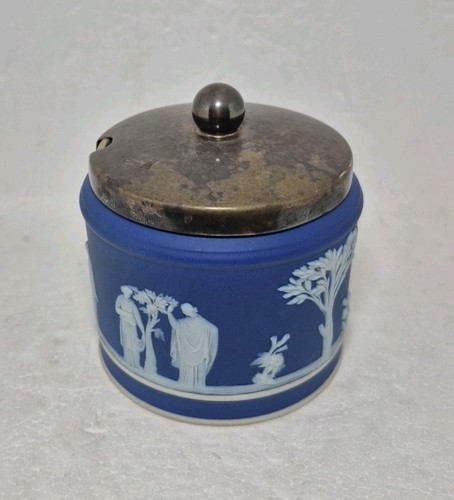 Lovely wedgwood jasper - wedgwood,