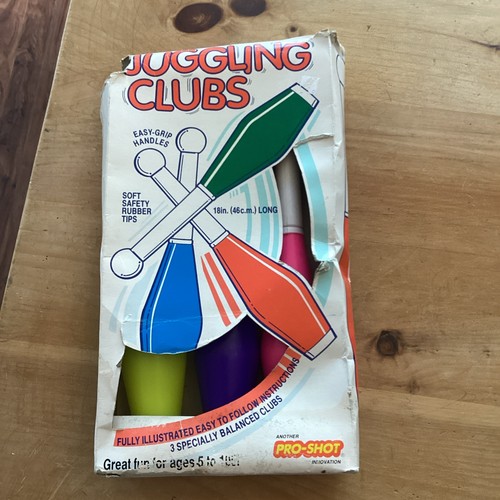 Pro shot juggling - juggling, clubs