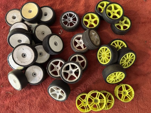 Schumacher car wheels - 1/10,