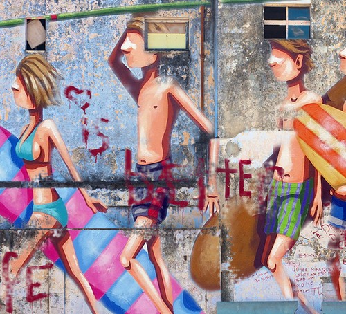 Massive graffiti street art - graffiti,