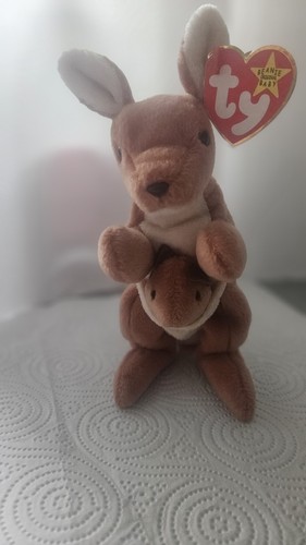 Rare retired 1996 pouch - rare,,