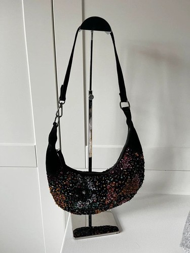 Free people hidden - people, gem