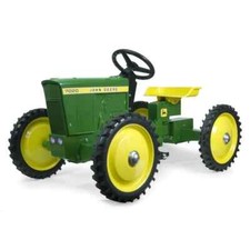 John Deere 7020 4X4 Pedal